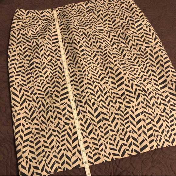 LOFT pencil skirt - Picture 7 of 7
